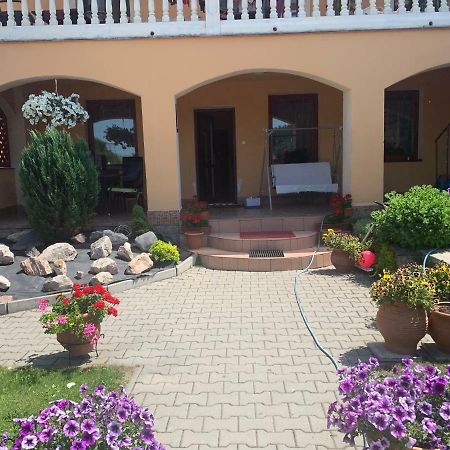 Apartmanovy Dom Magda فربوف المظهر الخارجي الصورة